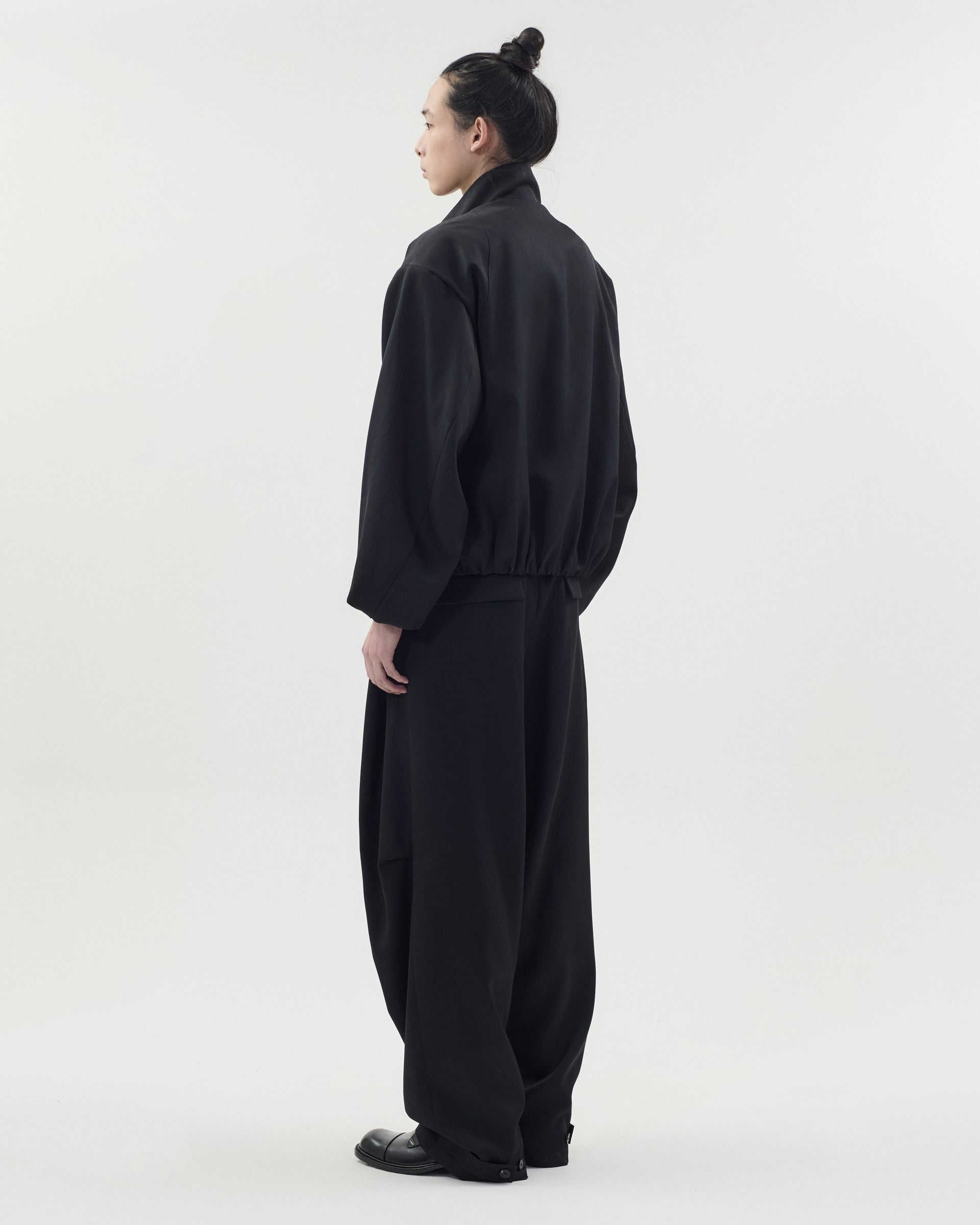 TAOSCHIR F01A-P01200 Wide Tuck Pants Black back